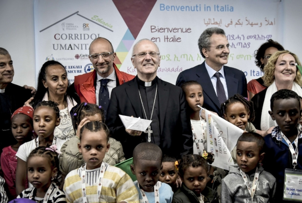 L'arrivo dei profughi con il corridoio umanitario (Siciliani)