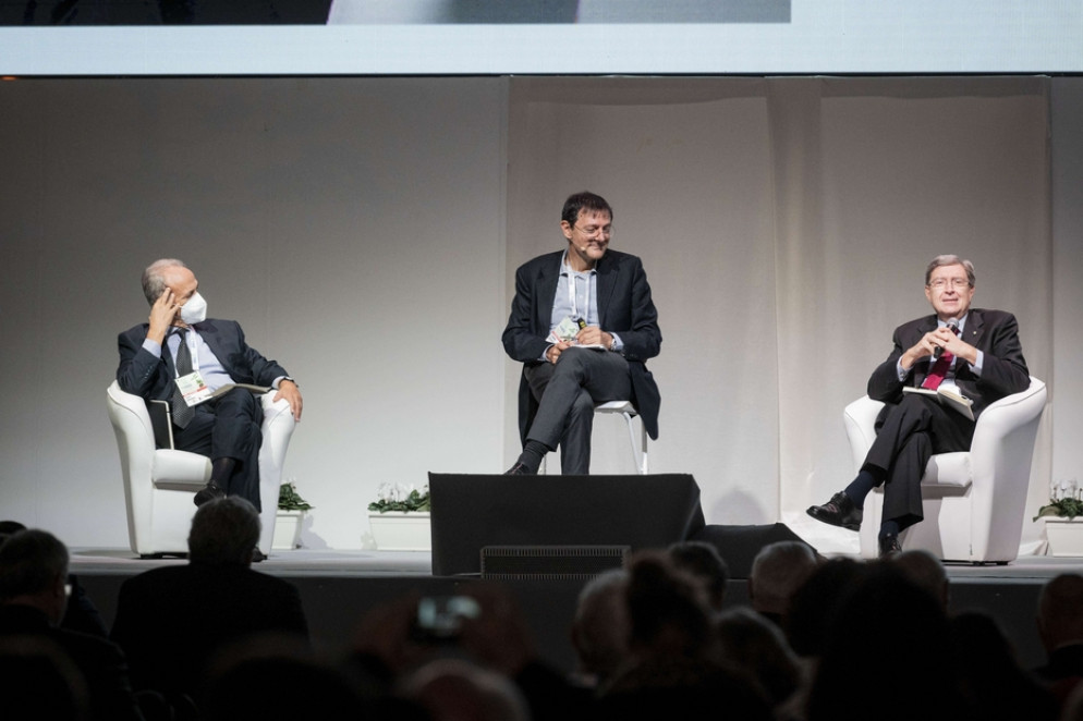 Enrico Giovannini, ministro delle Infrastrutture e della Mobilità Sostenibili (a sinistra) - Siciliani