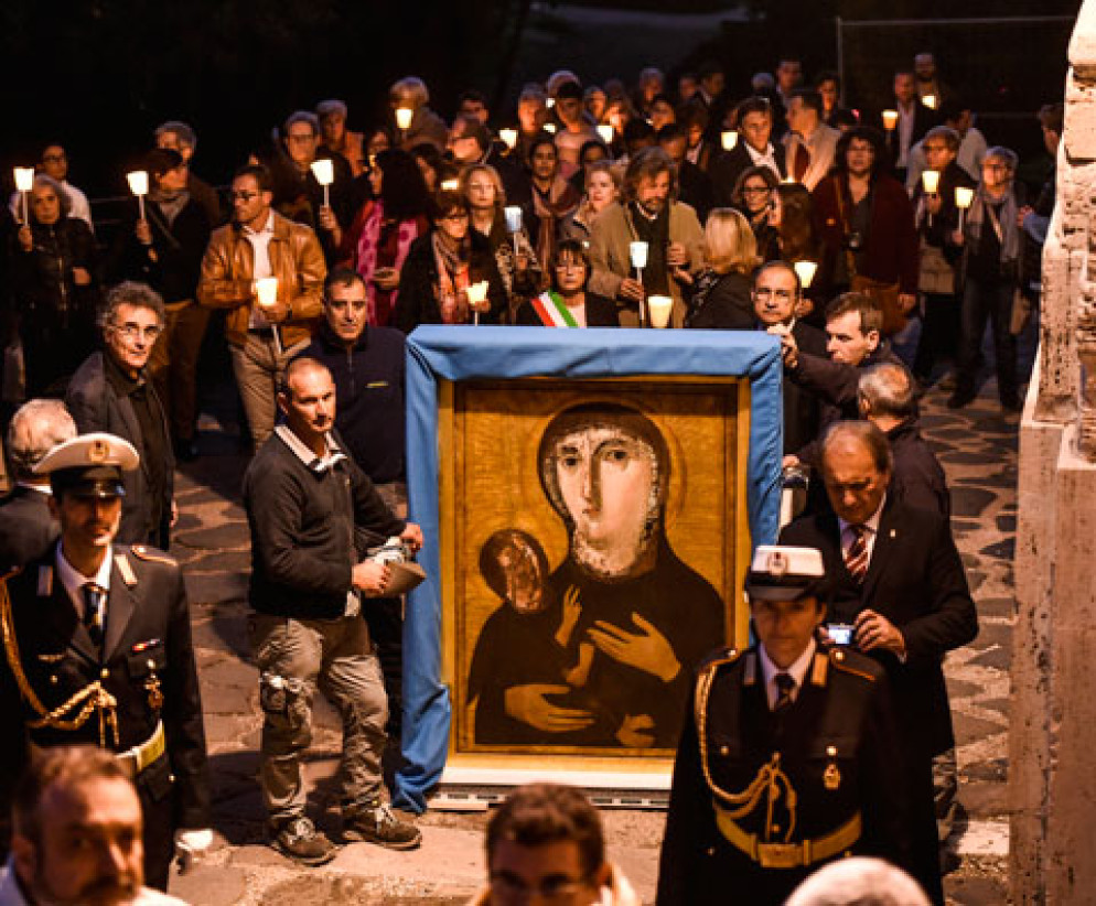 La processione del 31 ottobre con il ritorno dell'icona a Santa Francesca Romana