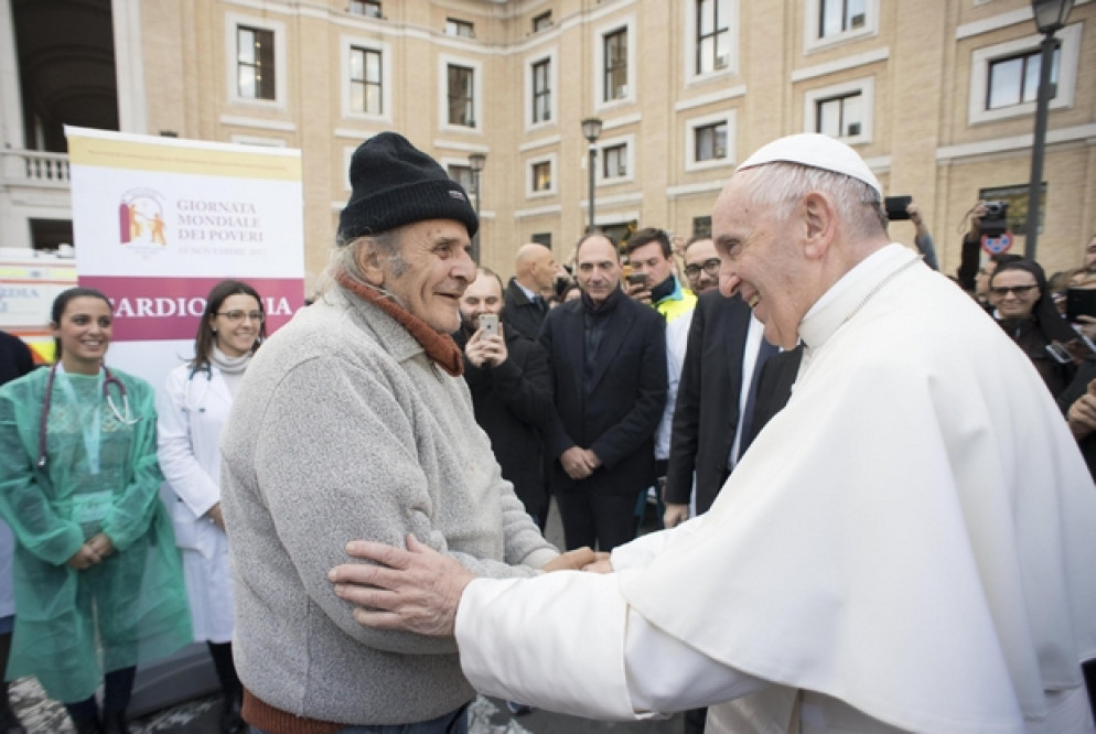 Apertura di un presidio sanitario per poveri in Vaticano