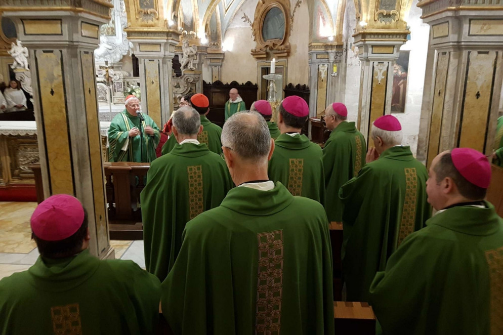 La Messa presieduta dal cardinale Bassetti con i vescovi del Mediterraneo - Avvenire