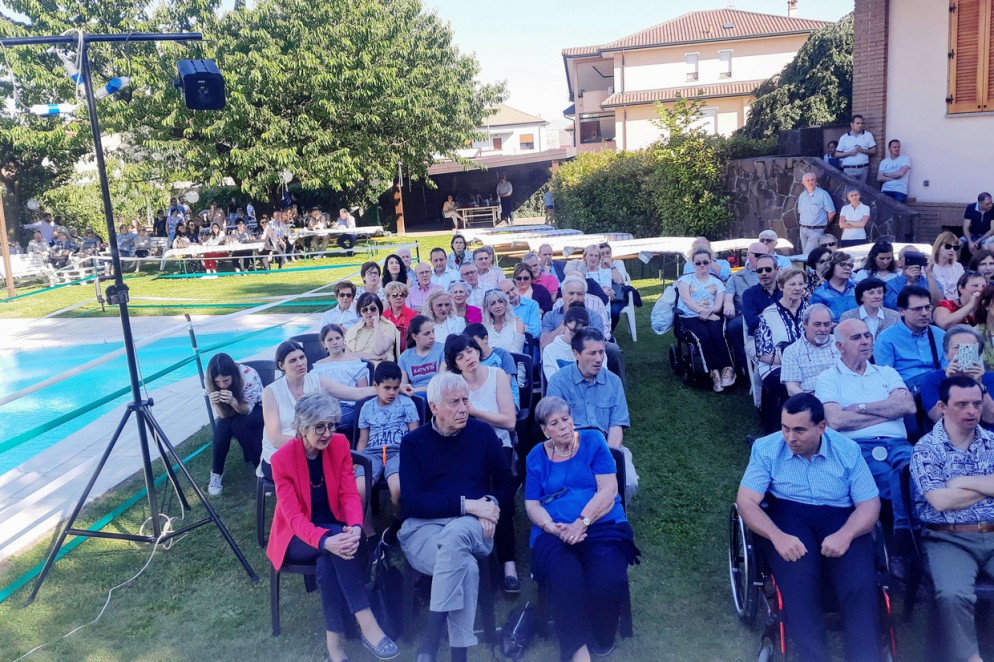 La Casa di Mario ha una grande piscina attrezzata per disabili