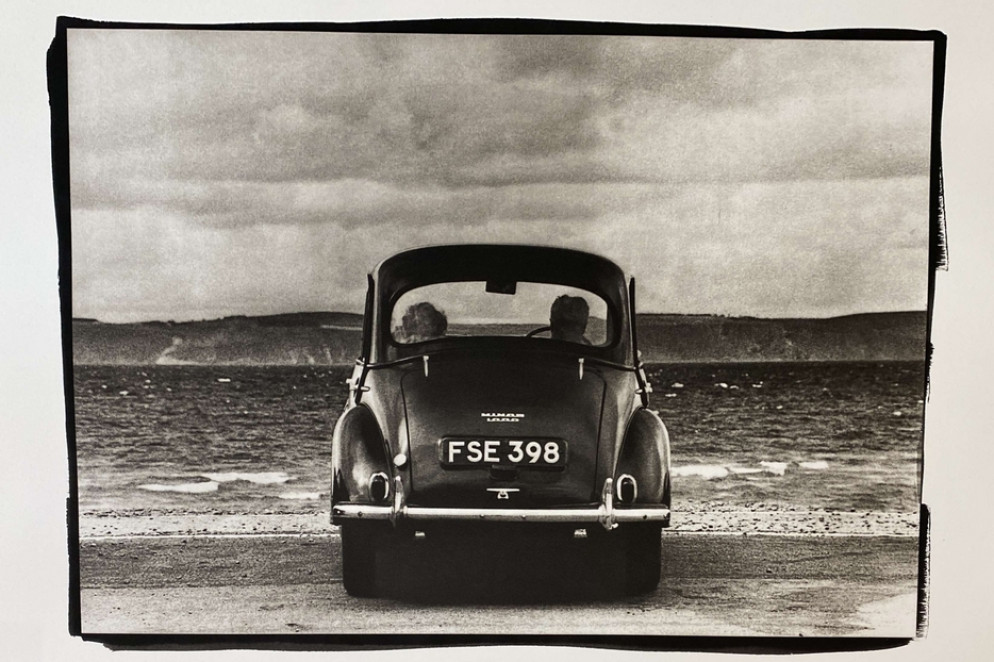 Gran Bretagna 1977, stampa al platino, esposta presso Alessia Paladini Gallery di Milano - © Gianni Berengo Gardin