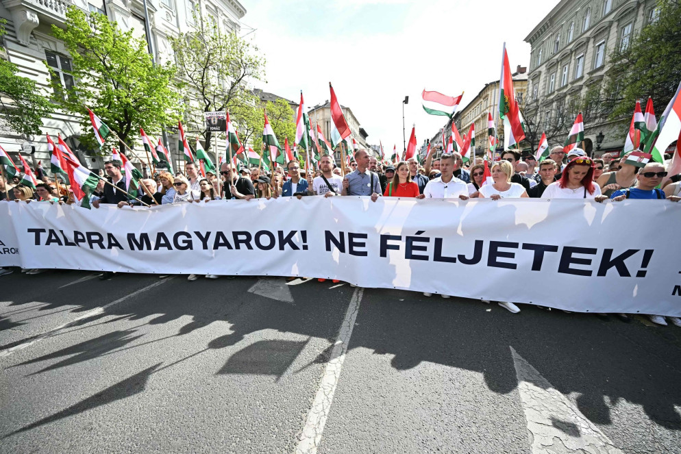 Il corteo nel centro di Budapest - Ansa
