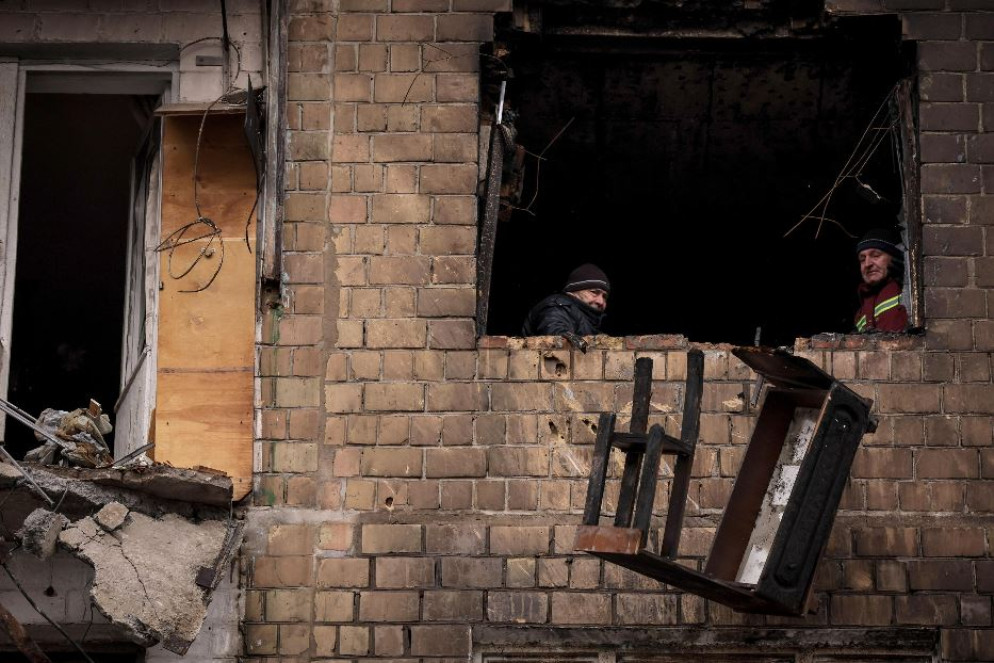 La distruzione dell'ultimo attacco missilistico a Kiev - Ansa