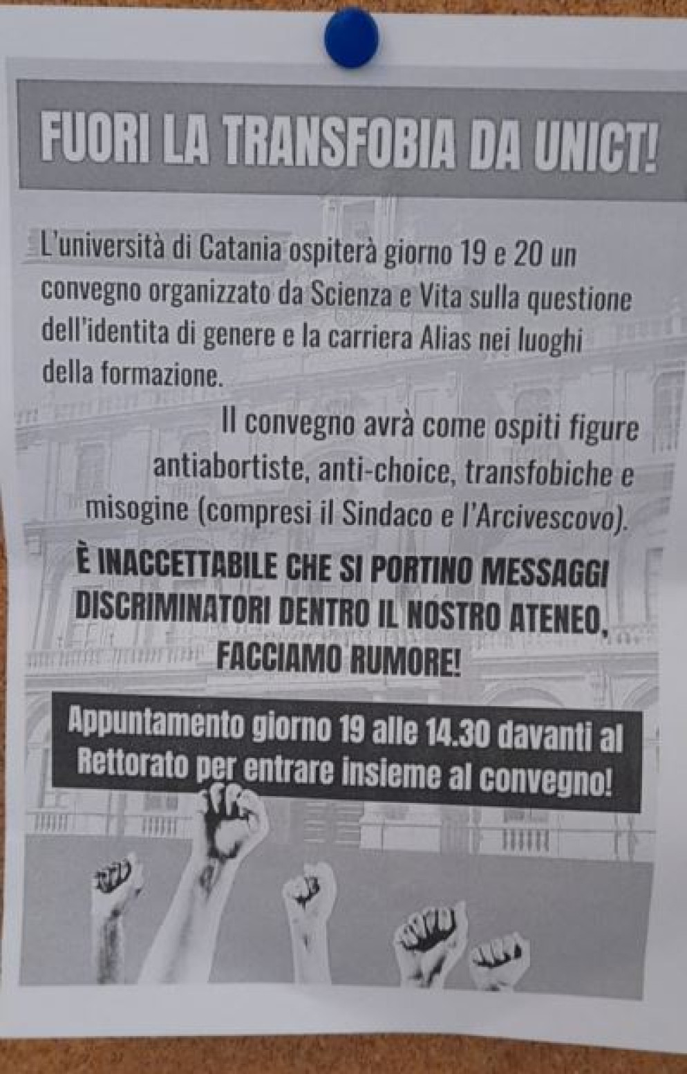 Il manifesto comparso in università - -