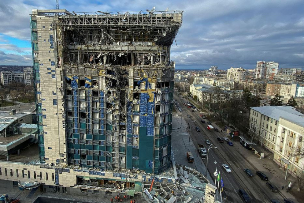 Il Palace Hotel nel centro di Kharkiv bombardato dai russi nei giorni scorsi - Reuters