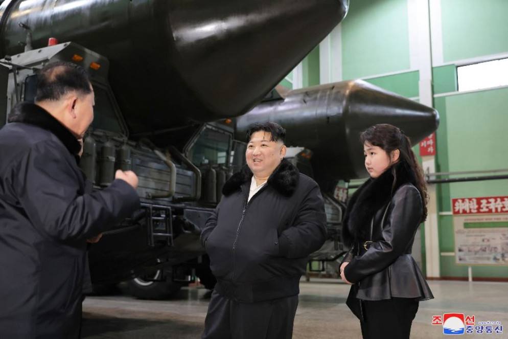 Un'altra apparizione ufficiale di Kim Ju-ea, figlia del leader nordcoreano - ANSA