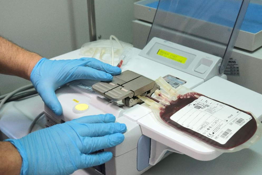 Una sacca di sangue nei laboratori dell'Irccs Casa Sollievo della Sofferenza - (c)Michele Martino