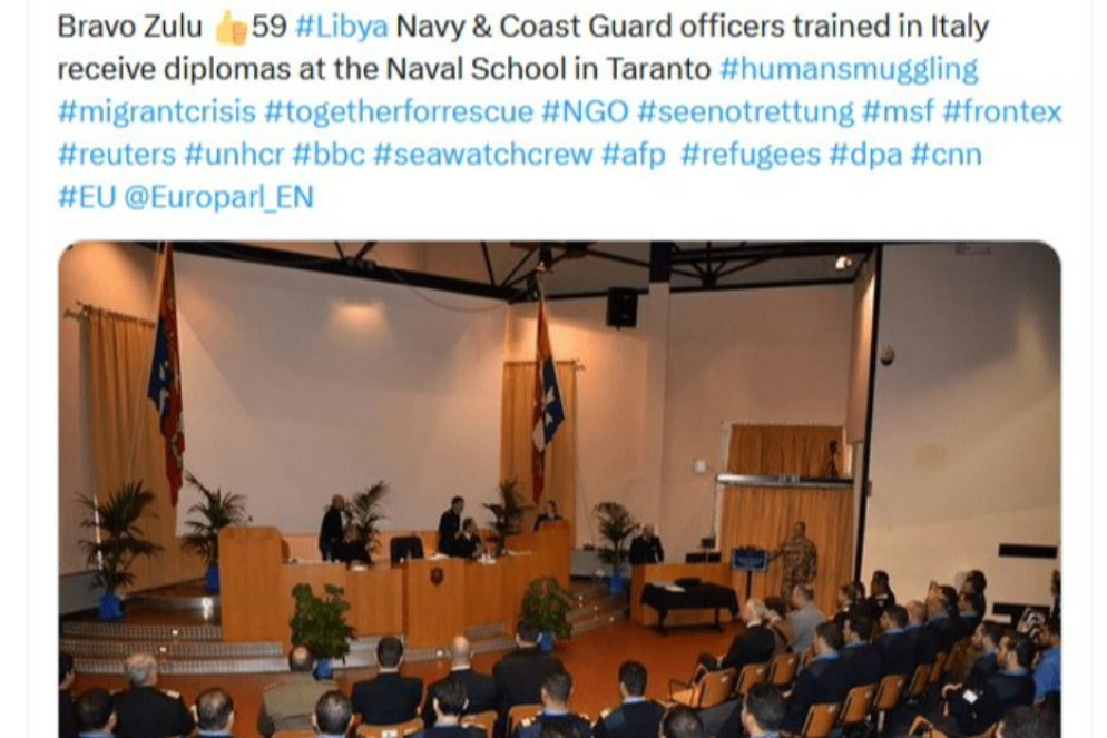 Un tweet del 2017 con cui il profilo @rgowans pubblicava una foto di personale libico addestrato in Italia - .