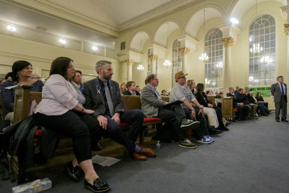 La commemorazione della strage avvenuta 25 anni fa a Denver, in Colorado - ANSA