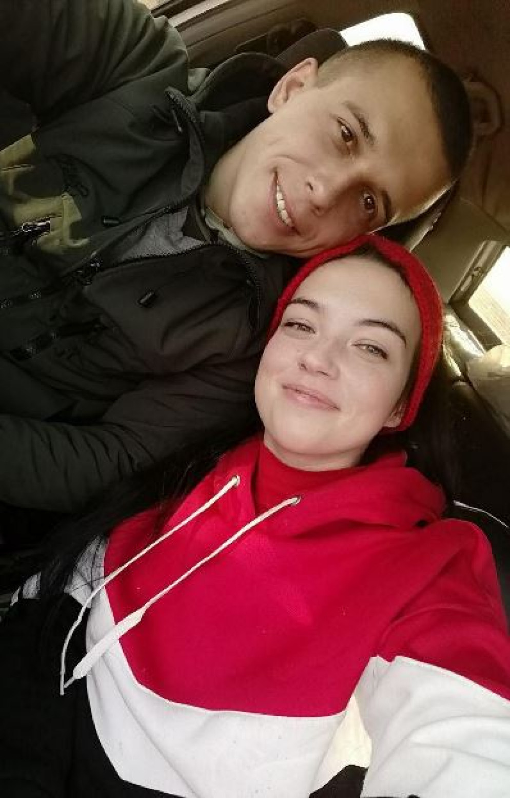 Olga Kurtmallayeva con il marito Ruslan che oggi è prigioniero di guerra in Russia - Avvenire