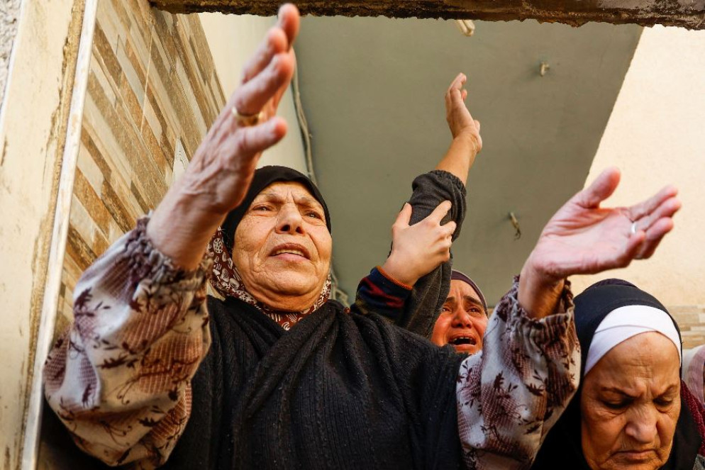 E la rabbia delle donne palestinesi ai funerali del 17enne ucciso a Nablus - Reuters