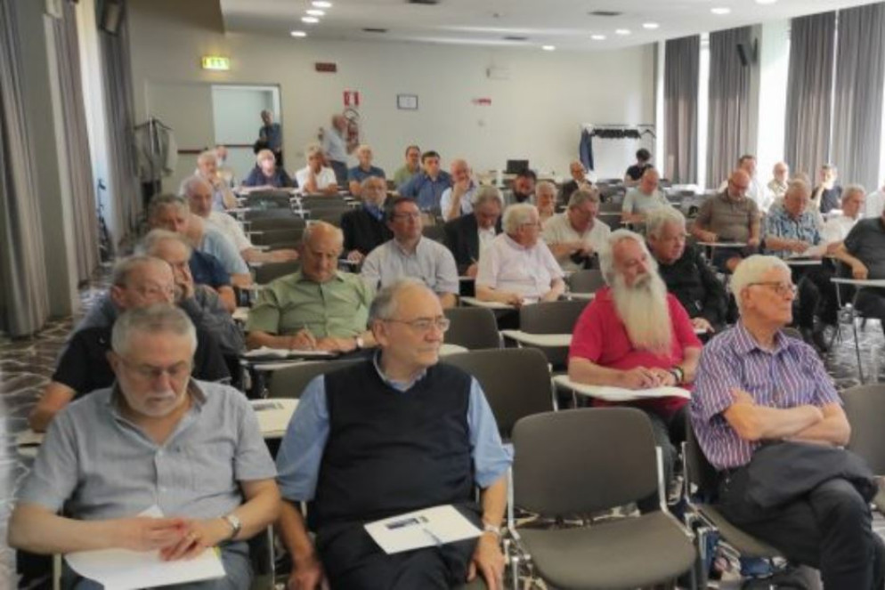 Il seminario nazionale dei preti operai svoltosi a Bologna su iniziativa dell’Ufficio nazionale per i problemi sociali e il lavoro - .