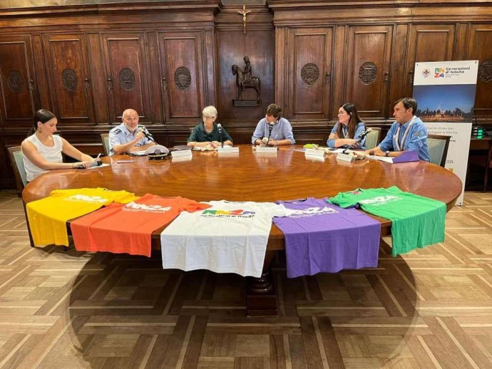 Un momento della conferenza stampa - Web