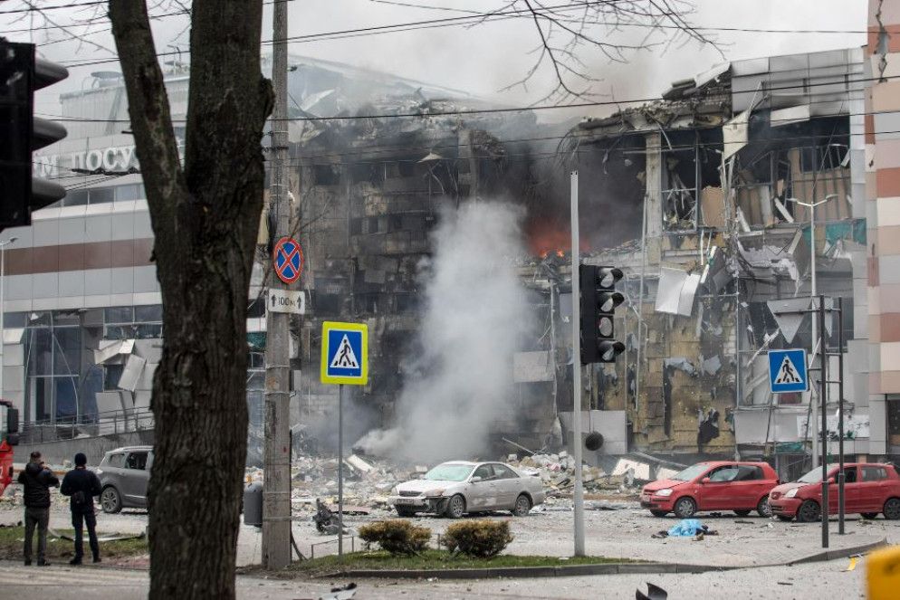 Il bombardamento della scorsa notte a Dnipro - Ansa