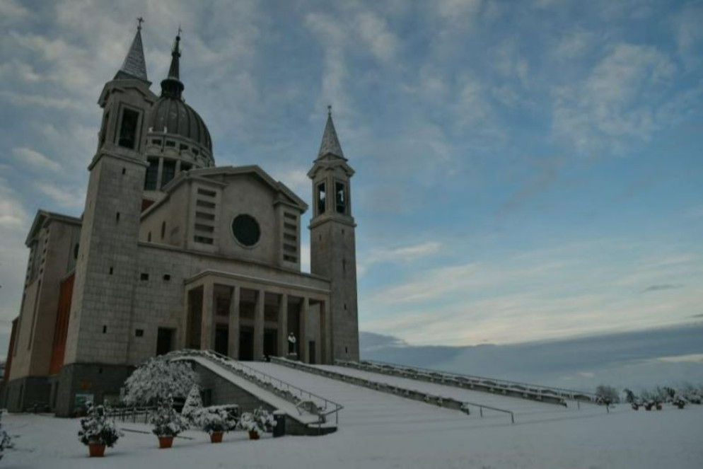 La Basilica di Don Bosco, costruita a Castelnuovo Don Bosco (Asti) dove il fondatore dei salesiani è nato il 16 agosto 1815. Allora la località si chiamava Castelnuovo d'Asti - Gianni Cardinale