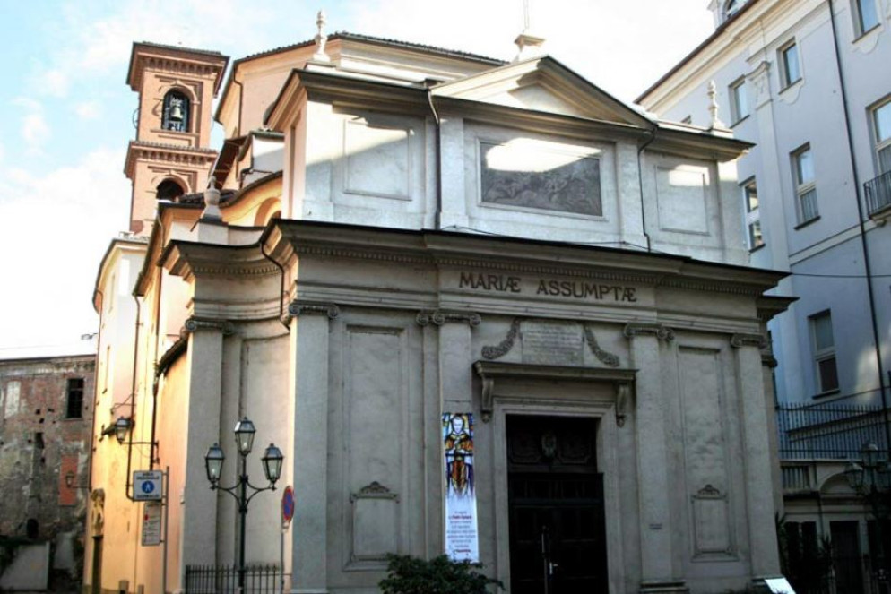Torino: la facciata della chiesa di Santa Maria di Piazza, dove Pier Giorgio Frassati si recava spesso per l'adorazione eucaristica. Diventerà sede di uno spazio espositivo permanente a lui dedicato - .