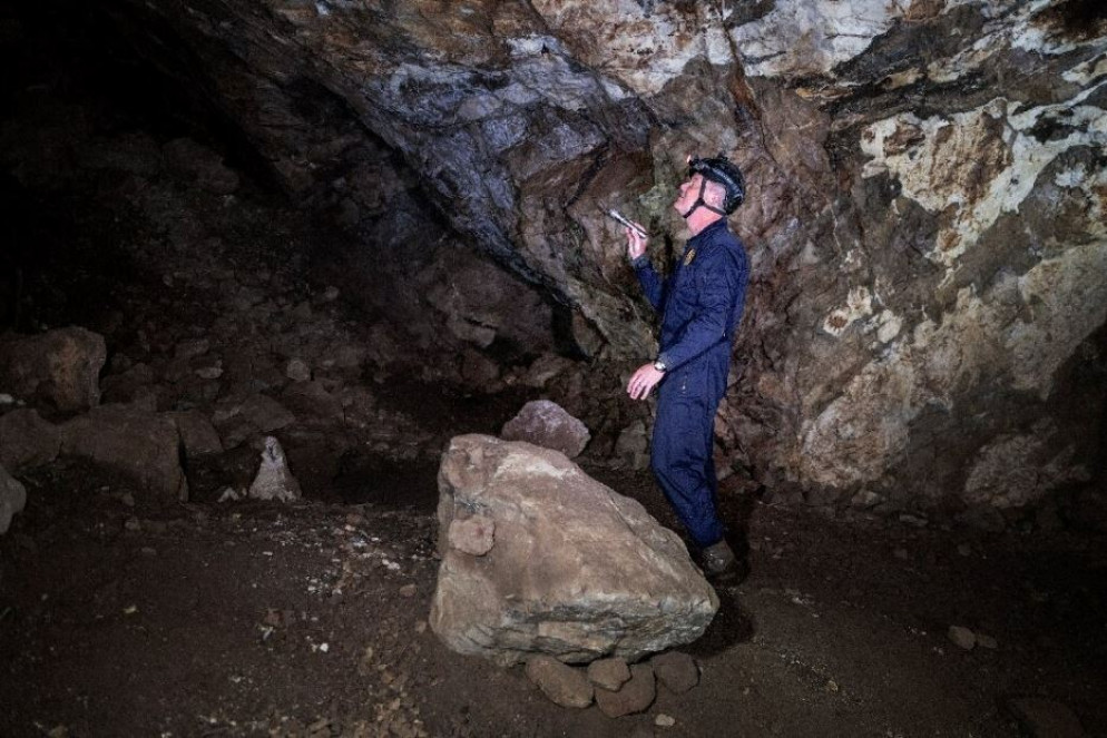 Una fase della ricerca all’interno della grotta sudafricana - BioRxiv