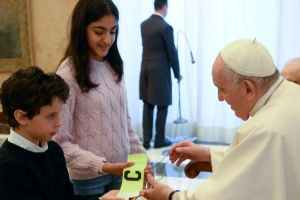 "Per testimoniare l’amore di Gesù, bisogna scendere in campo non individualmente, ma fare squadra. Prendendosi cura degli altri ci si prende cura anche di sé stessi" - Vatican Media