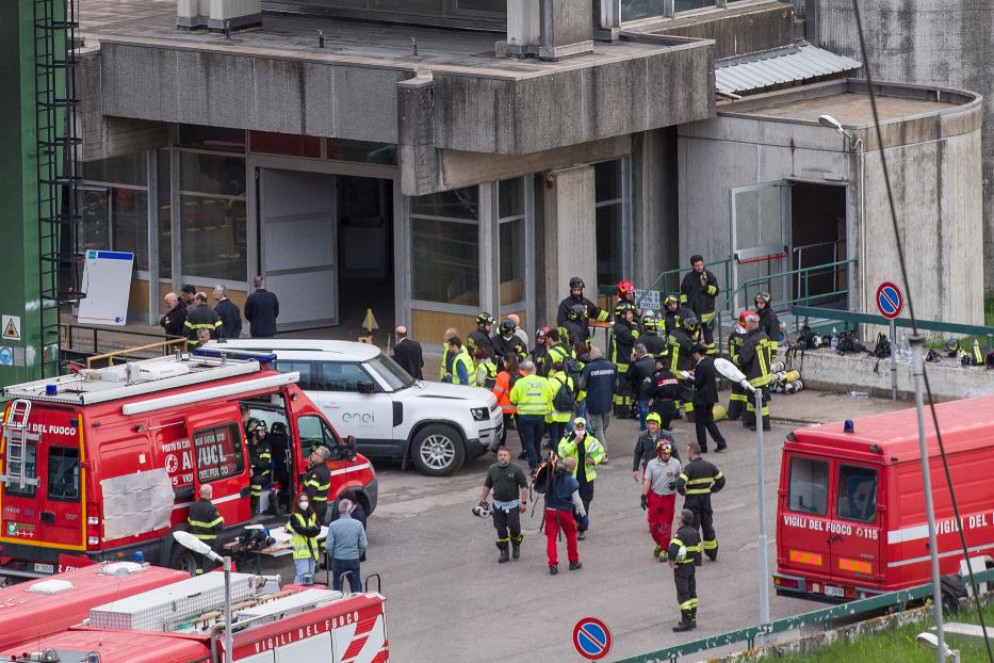 I soccorsi dopo l'esplosione - ANSA