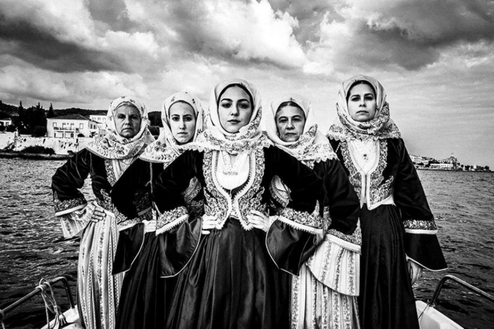 Uno scatto del progetto "Grecia" di George Tatakis: l'Isola Saronica di Spetses. - © George Tatakis - Sony World Photography Awards 2022