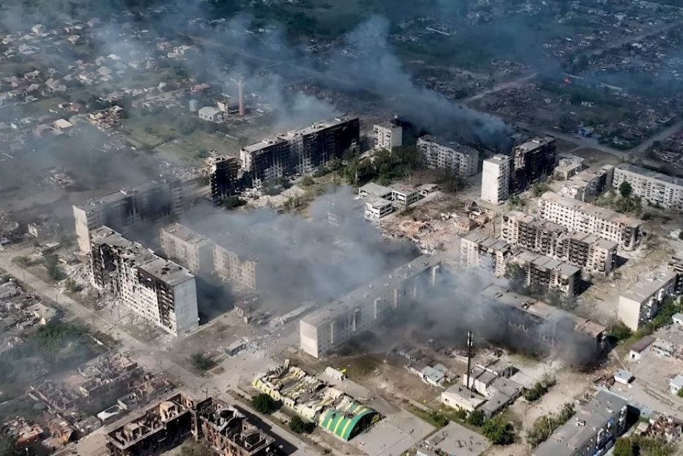 La distruzione della cittadina di Vovchansk al centro della nuova offensiva russa nella regione di Kharkiv - Reuters