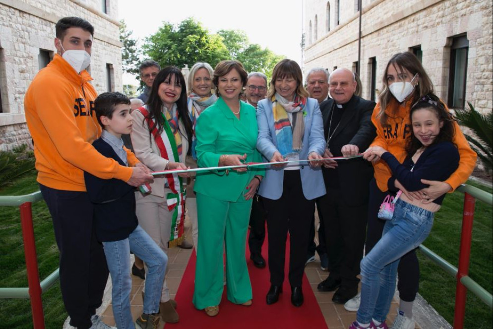 L'inaugurazione dell'Istituto Serafico di Assisi - .
