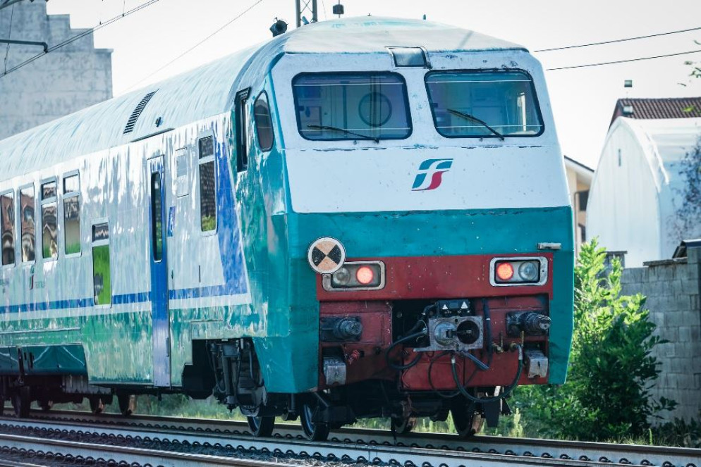 Il treno che ha investito gli operai al lavoro alla stazione di Brandizzo, poco prima di mezzanotte - ANSA