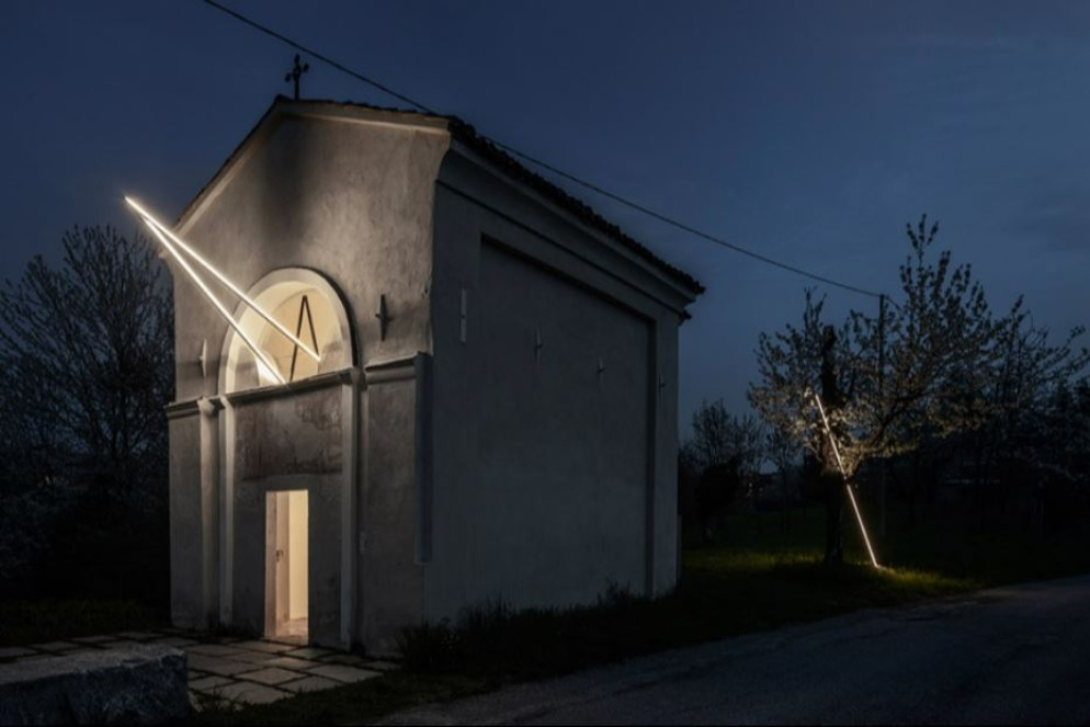 L'installazione "Miracle" di Emilio Ferro nella Cappella di San Rocco - © Roberto Conte