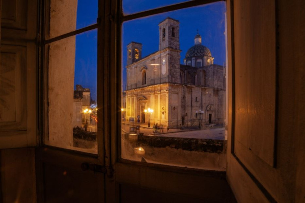 Una suggestiva immagine serale di Taurisano, in provincia di Lecce - Parrocchia della Trasfigurazione