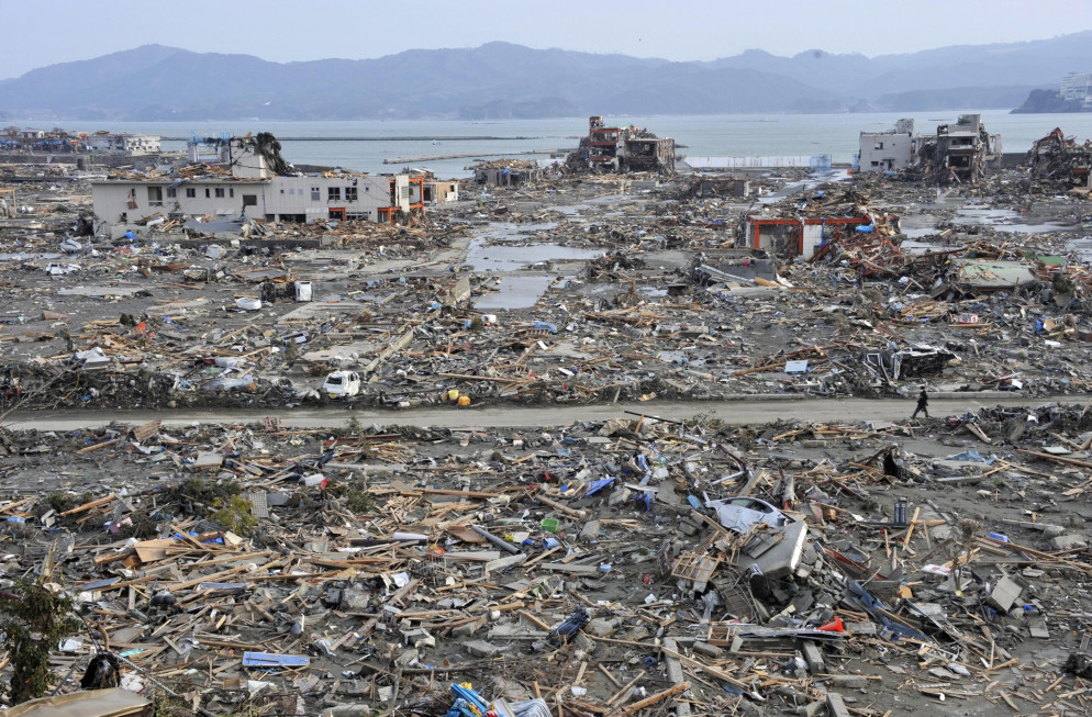 La desolazione sulla costa indonesiana - Ansa
