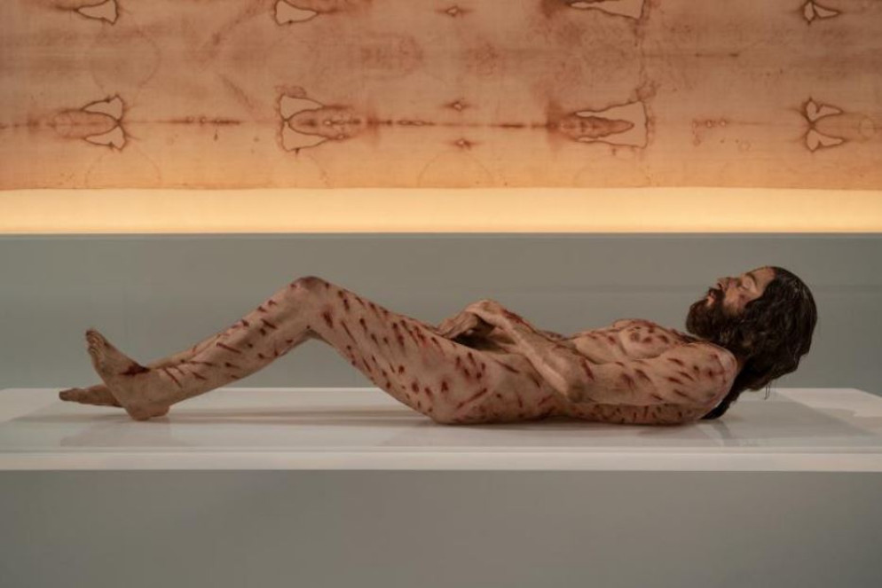 Ecco la riproduzione a grandezza naturale del corpo che è stato avvolto nella Sindone, punto finale della mostra «The mistery man», a Chioggia - ArtiSplendore