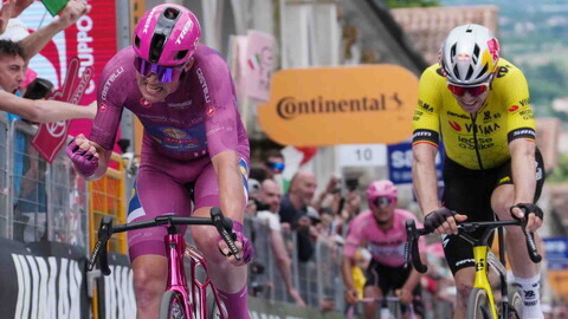 Immagine di Giro d'Italia, il veloce cammino di fede di Pedersen