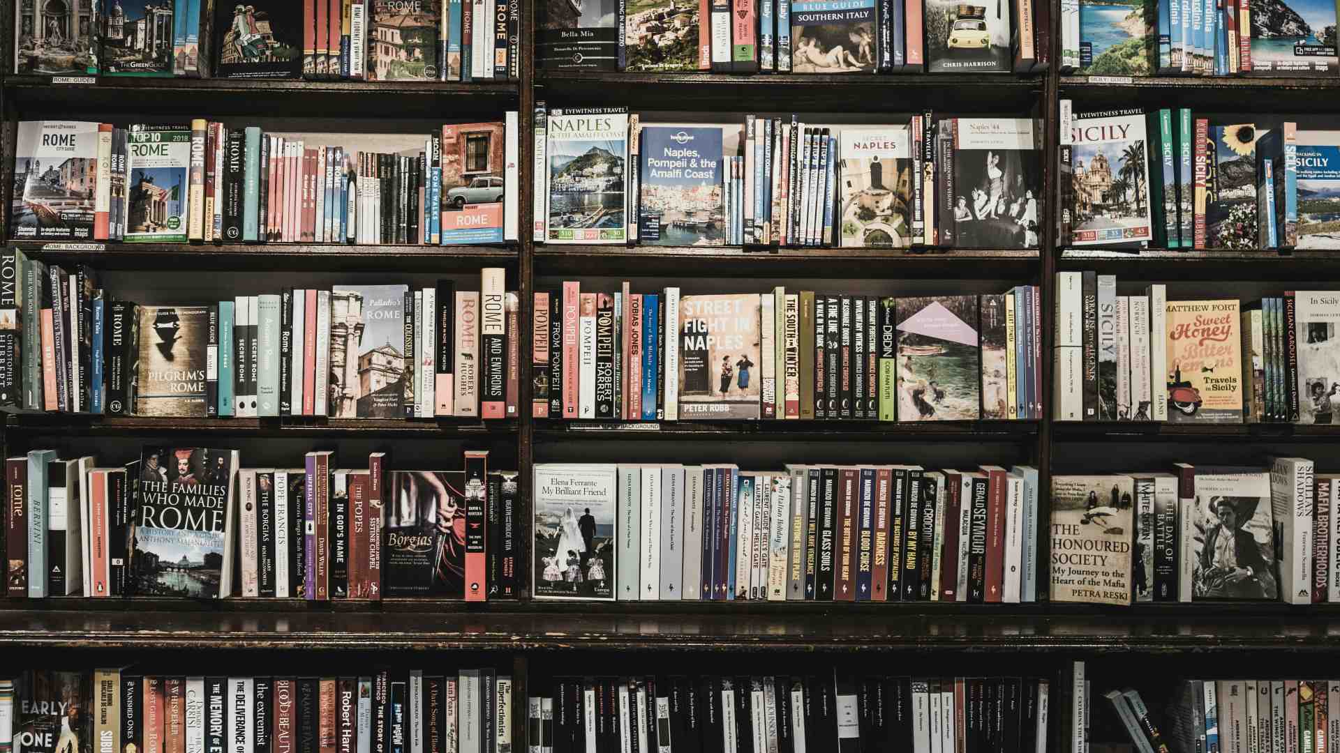 Immagine di I libri fanno la felicità, ma i soldi di più