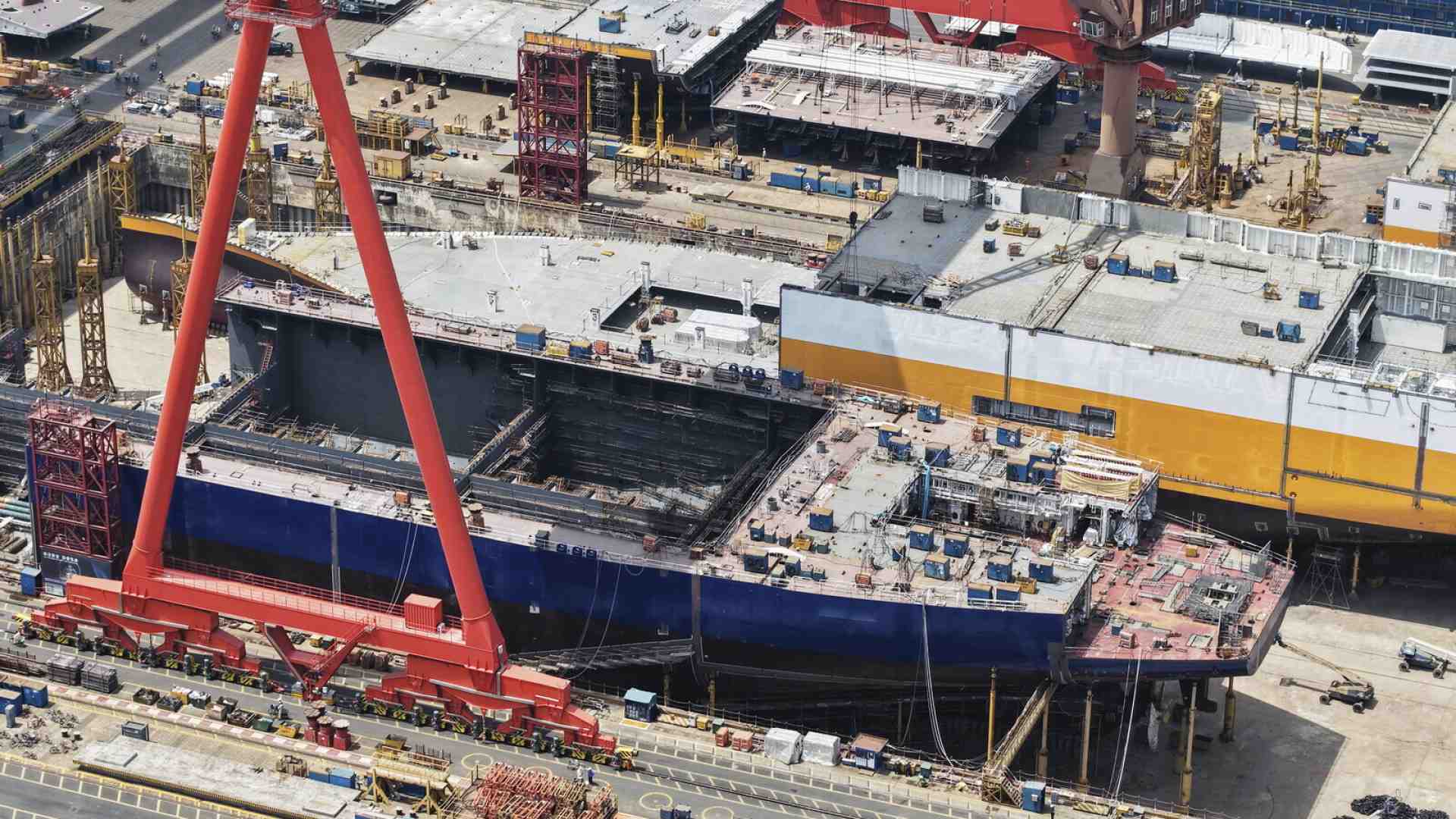 Immagine di Trump a sorpresa: tariffe del 50 per cento per l’Europa dal 1° giugno. Borse giù