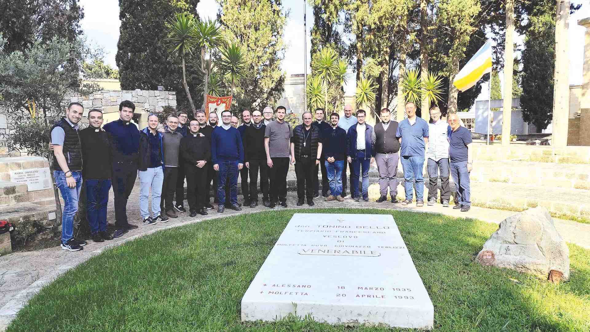 Immagine di Pellegrinaggio sulle orme di don Tonino Bello