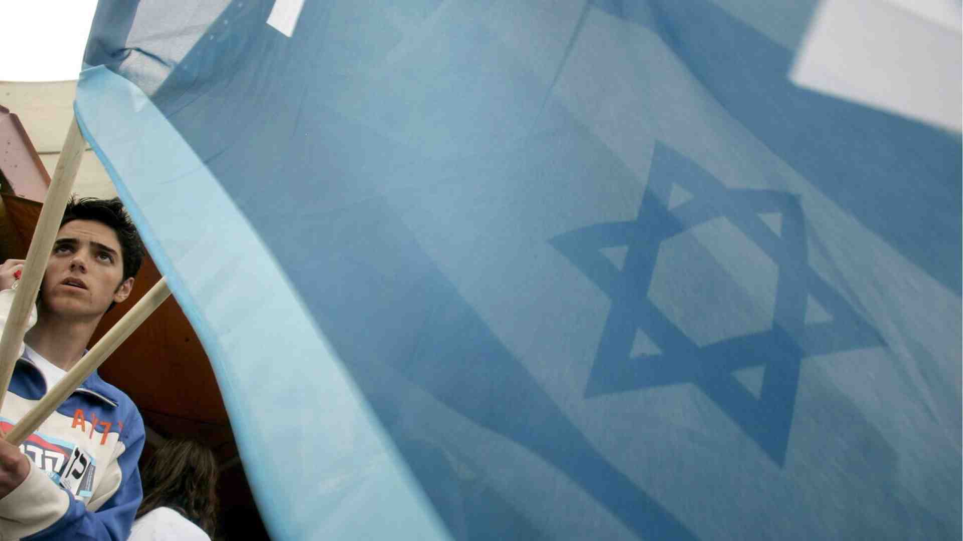 Immagine di Dal killer degli israeliani al sicario di Rushdie, se i nostri slogan sono gli stessi dell’Iran