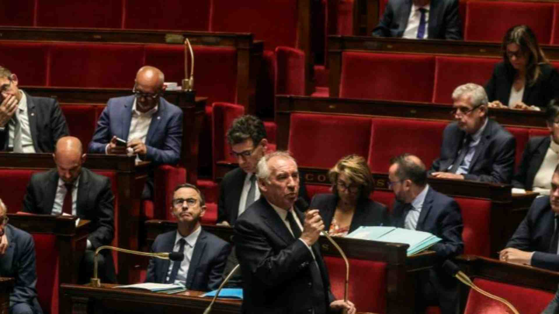 Immagine di Primo "sì" al suicidio assistito in Francia. E Macron parla di "fraternità"