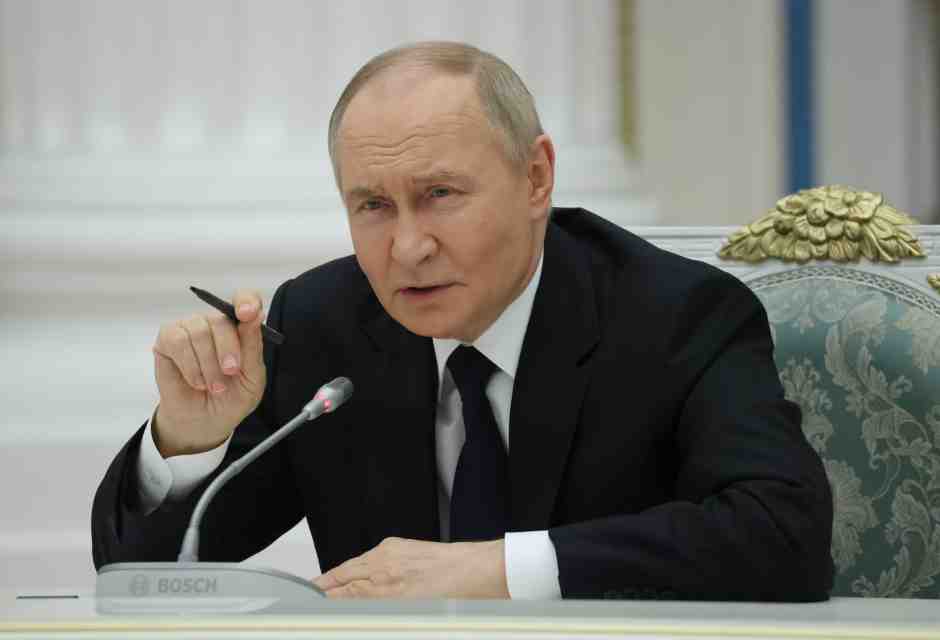 La Russia vuole scegliere la musica dei negoziati. Trump lascia fare
