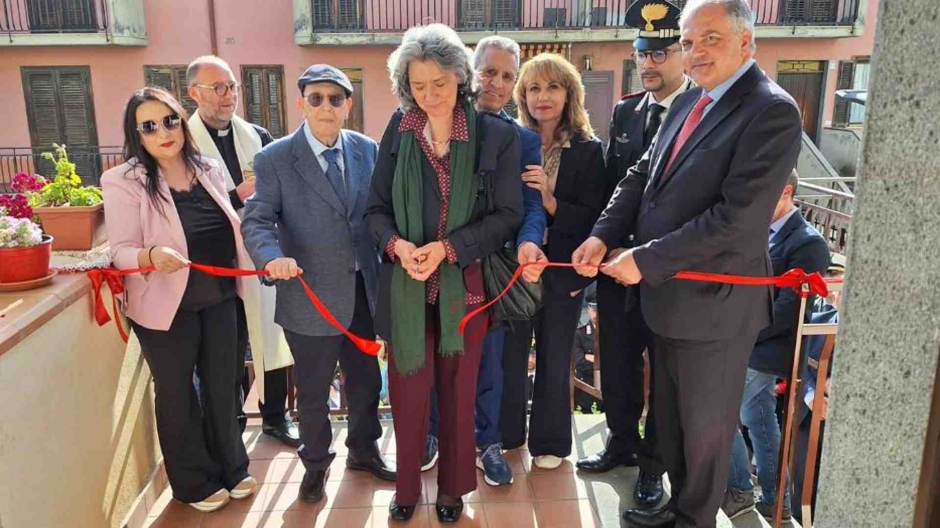 Immagine di Da casa di mafia a Centro di aiuto alla Vita: la maternità cambia la storia