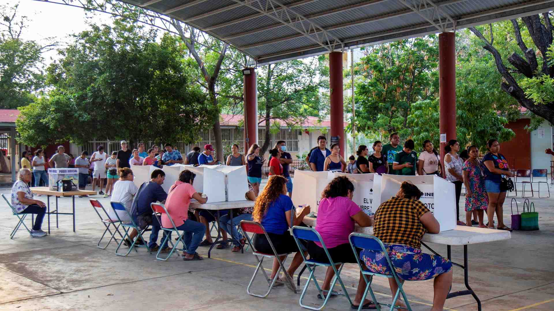 Immagine di Tremendo flop in Messico: affluenza al minimo per l'elezione di giudici