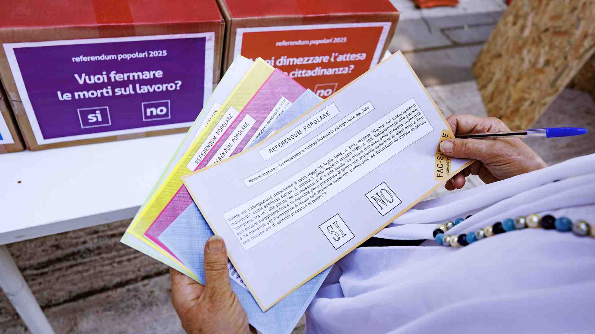 Immagine di Il costituzionalista Curreri: "Legittimo non votare i quesiti referendari, ma il quorum va abbassato"