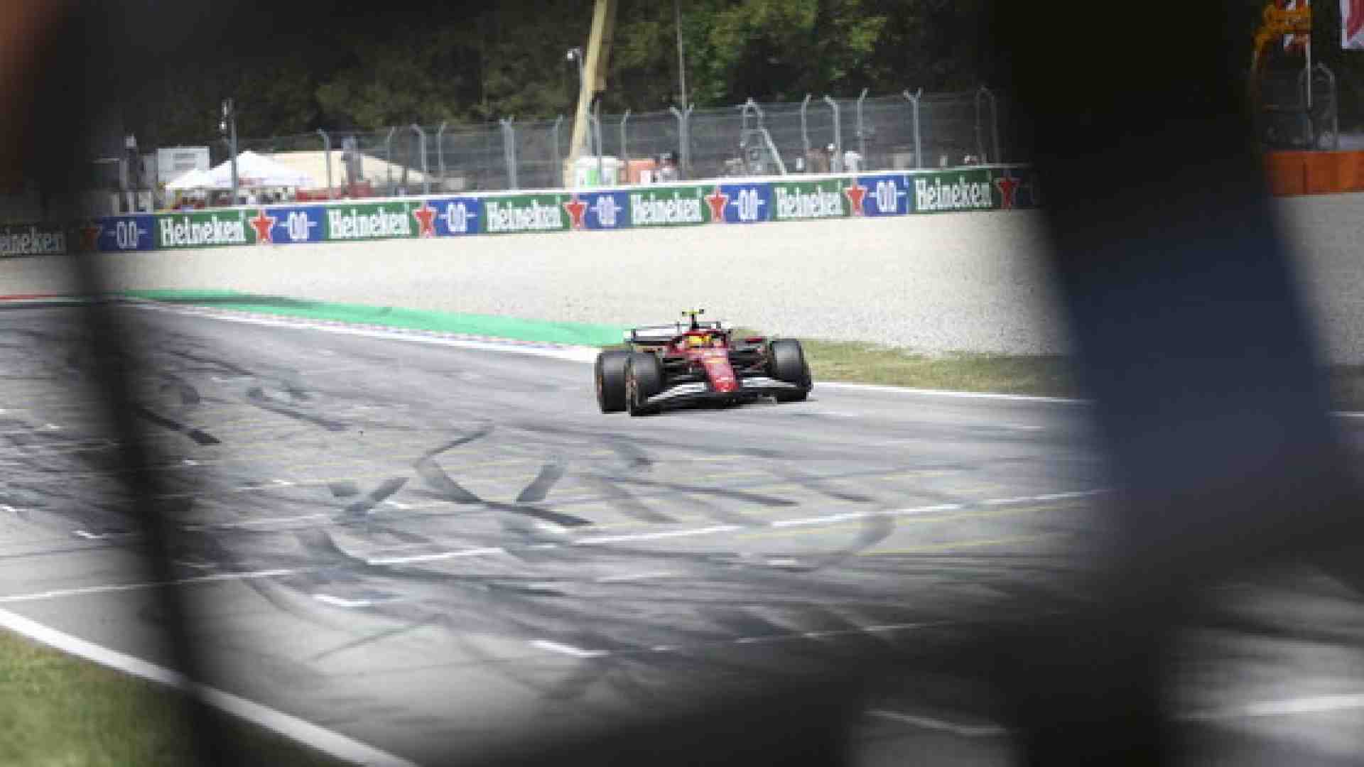 Immagine di Che sta succedendo a Lewis Hamilton in Ferrari?