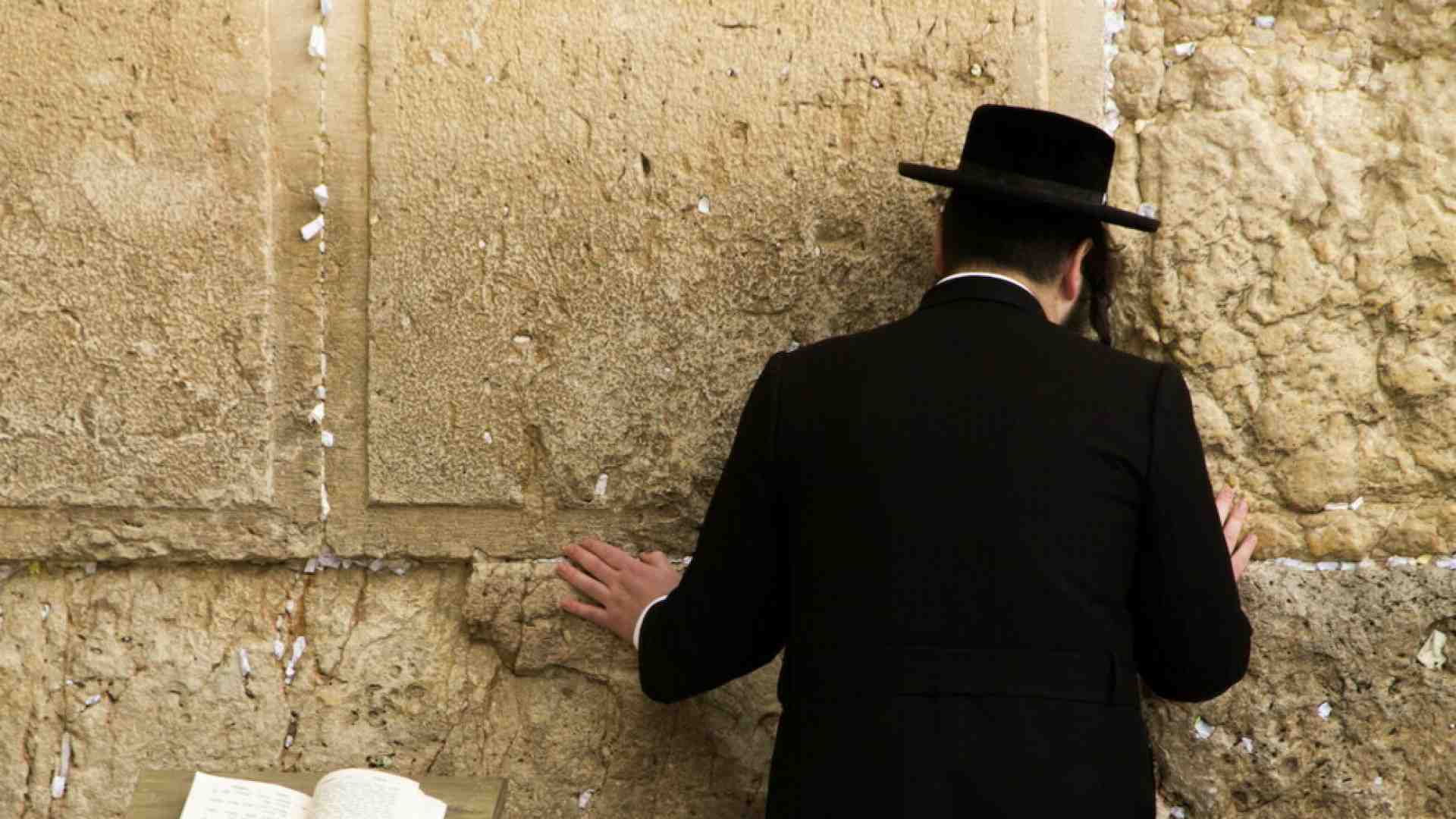 Immagine di Gli ebrei, le colonne d'Ercole dell'immaginazione complottista