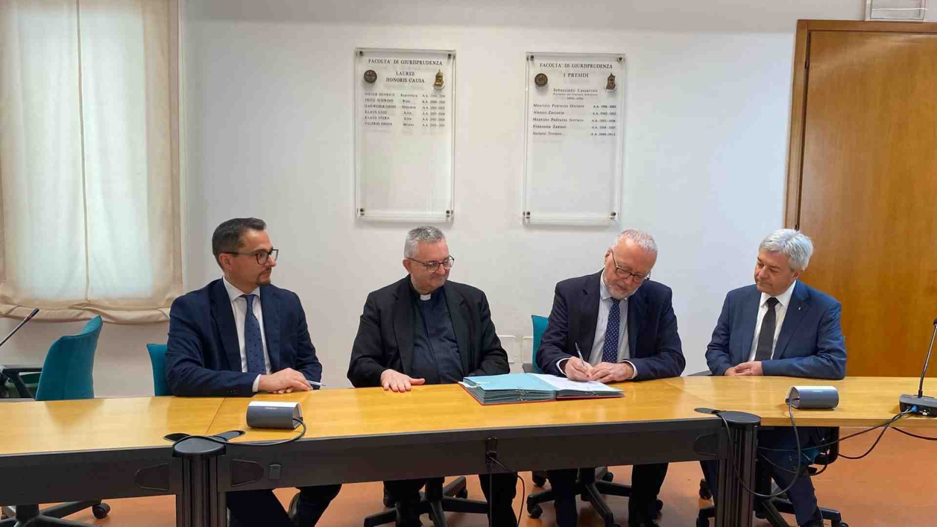 Immagine di Un nuovo patto per il Terzo Settore: firmato l'accordo Università-Adoa