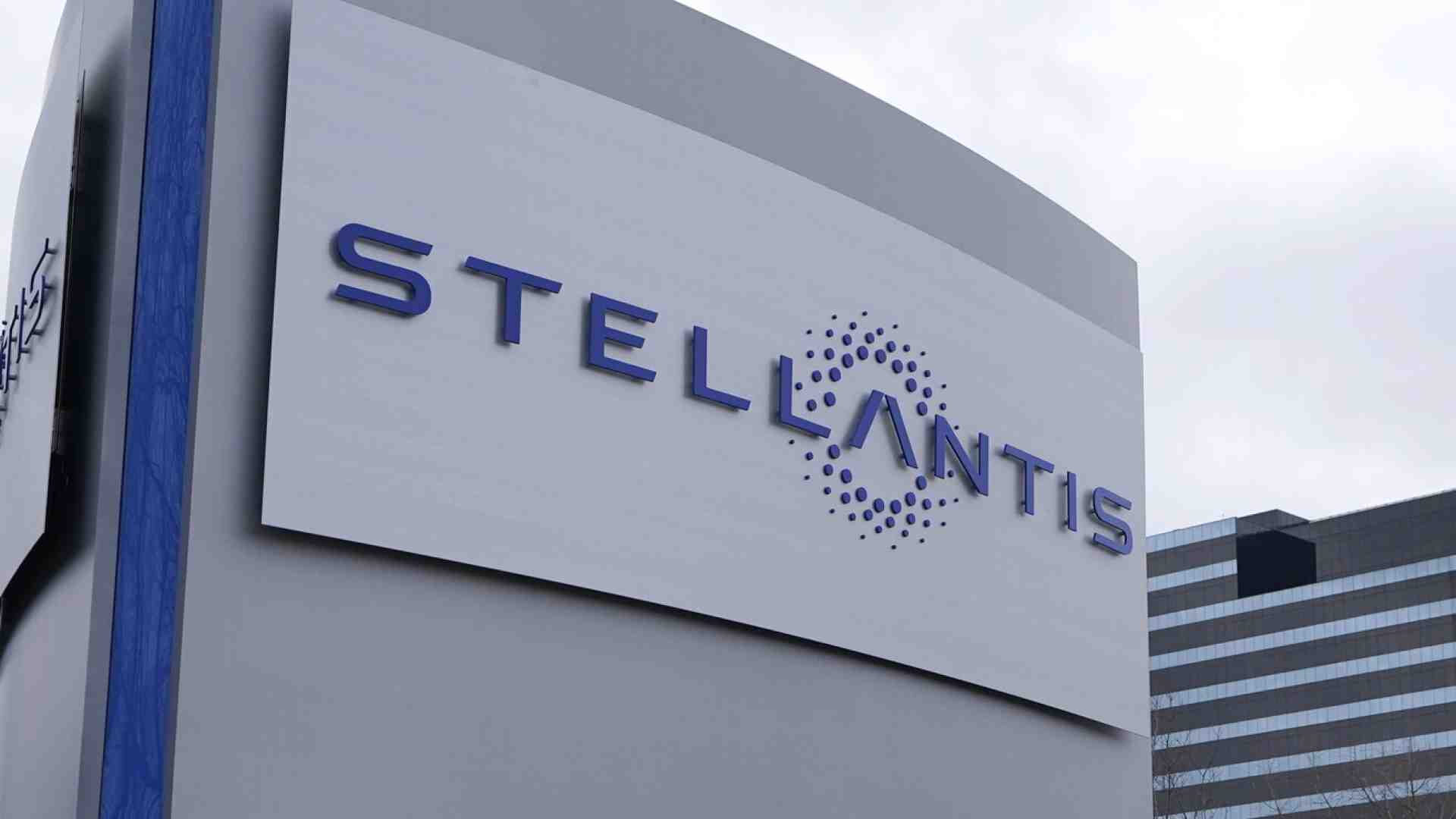 Immagine di I sindacati hanno raggiunto l'intesa con Stellantis