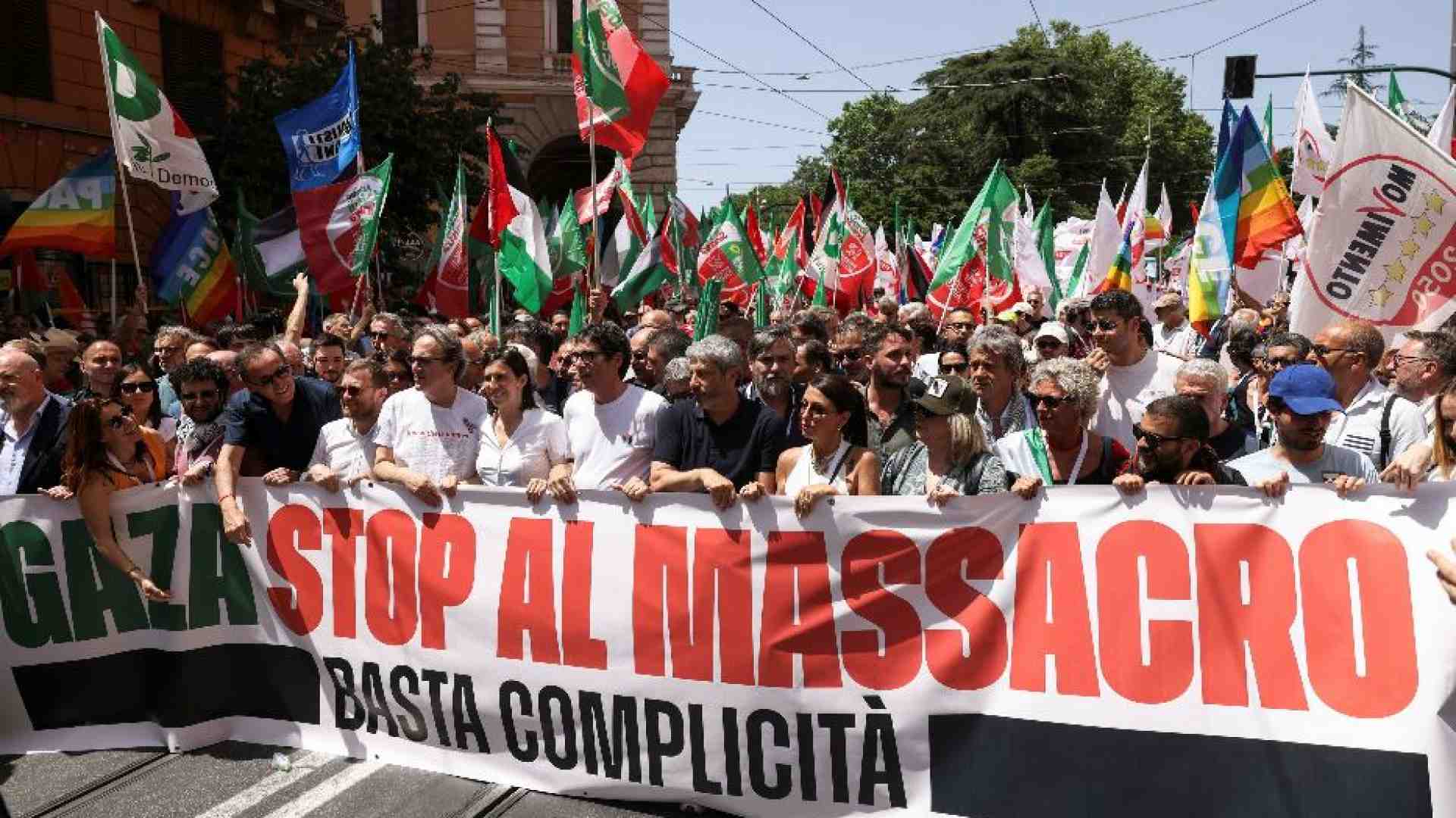 Immagine di La manifestazione per Gaza a Roma: «Siamo 300mila. Stop al massacro»