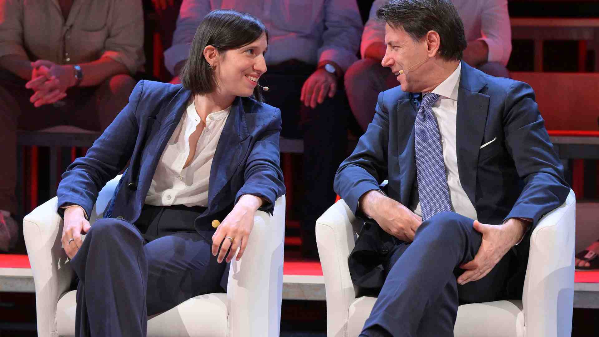 Immagine di Il governo: «Avete fallito». Pd, Schlein sotto attacco