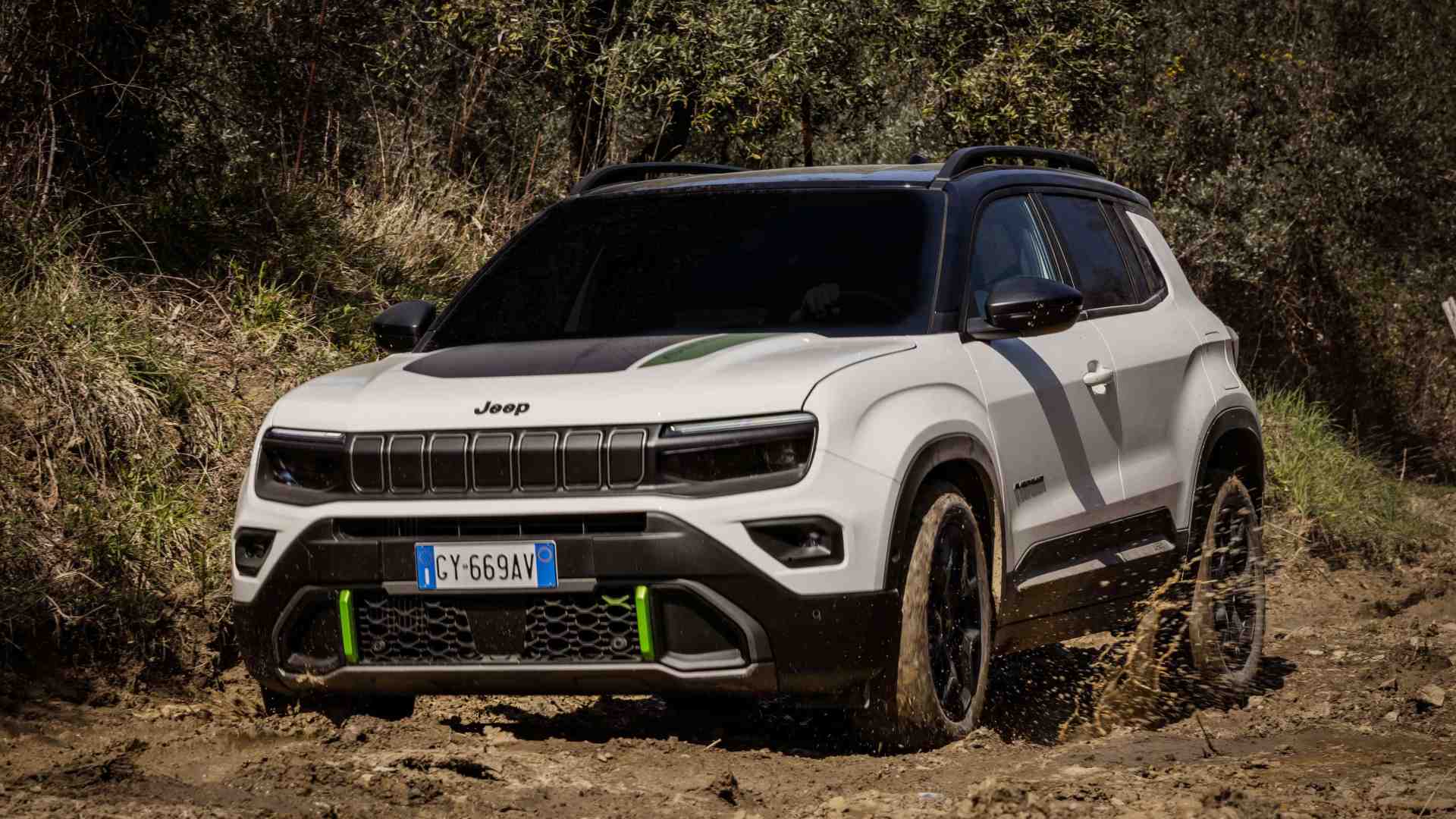 Immagine di Jeep Avenger 4xe, ecco perchè la trazione integrale ha ancora un senso